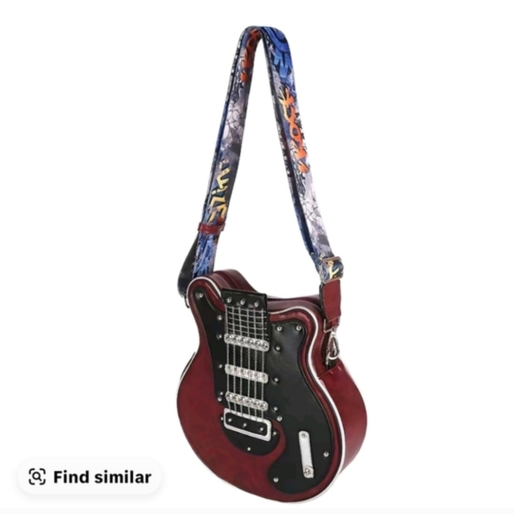 Guitar-shaped crossbody bag (personal collection) made of PU leather. 